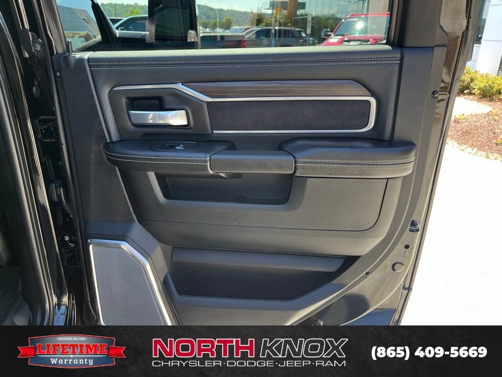 New 2026 RAM 2500 Laramie AWD/4WD image 27