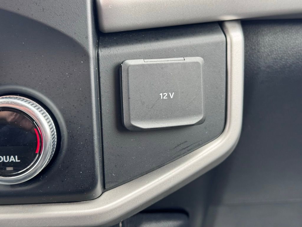 Used 2024 Ford Expedition XLT AWD/4WD image 35