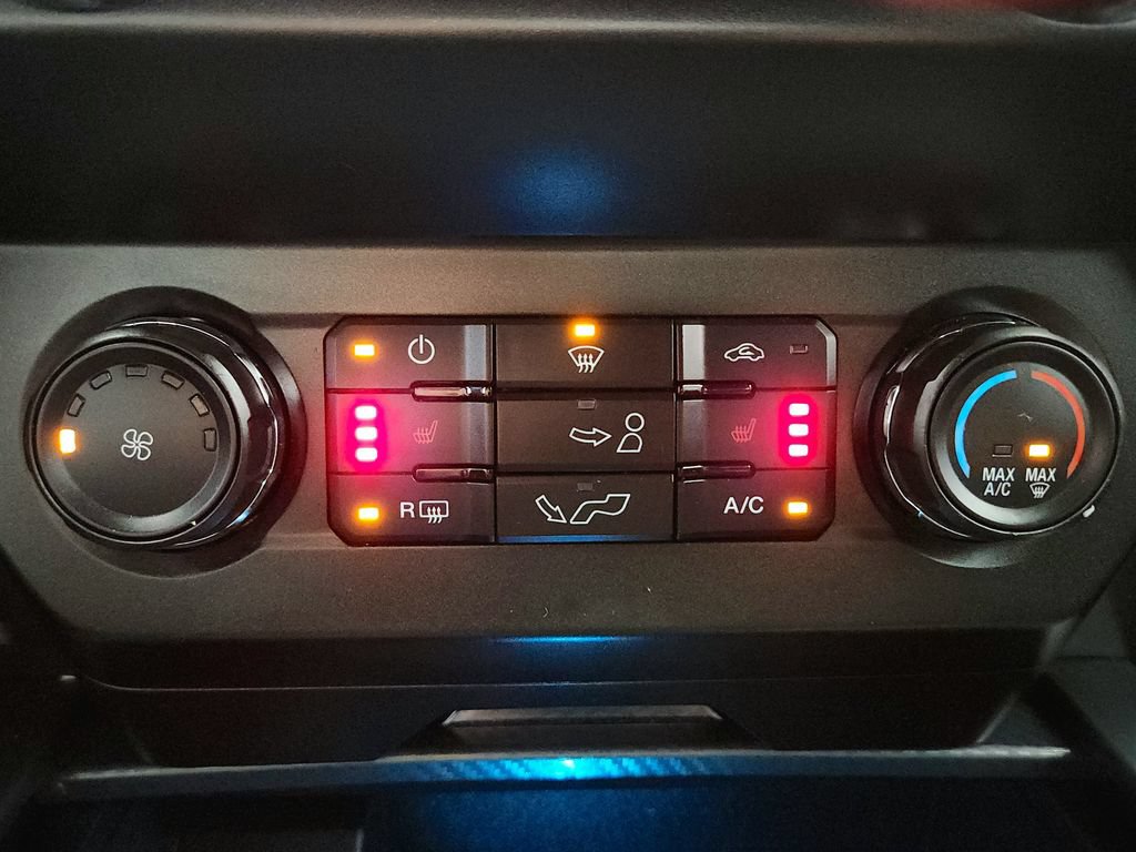 Used 2019 Ford F150 XLT w/ Equipment Group 302A Luxury AWD/4WD image 16