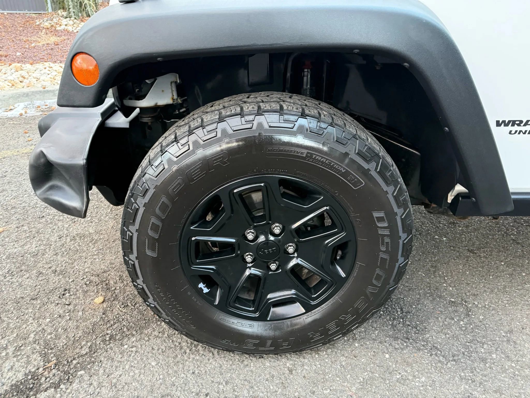 Used 2017 Jeep Wrangler Unlimited Sport image 35