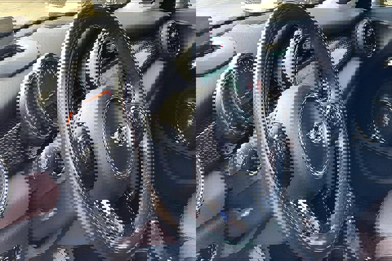 Used 2016 MINI Cooper S image 16