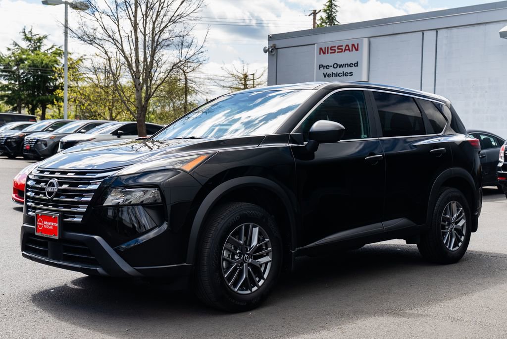 Certified 2025 Nissan Rogue S AWD/4WD image 3
