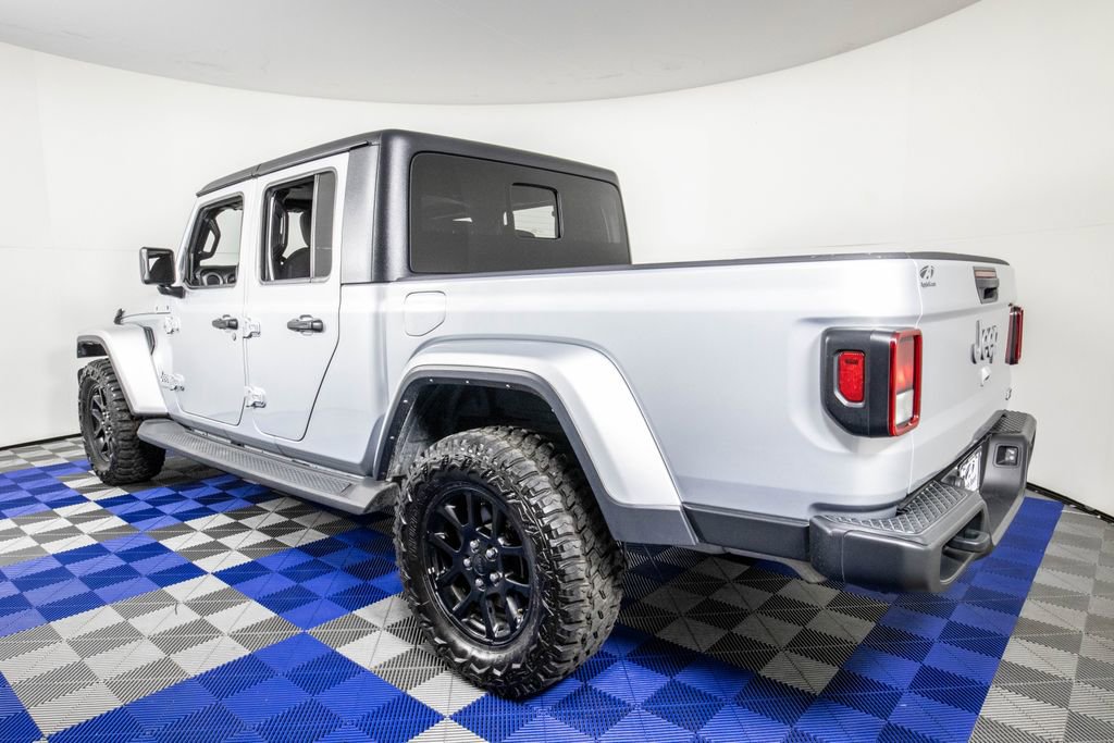 Used 2023 Jeep Gladiator Overland image 7