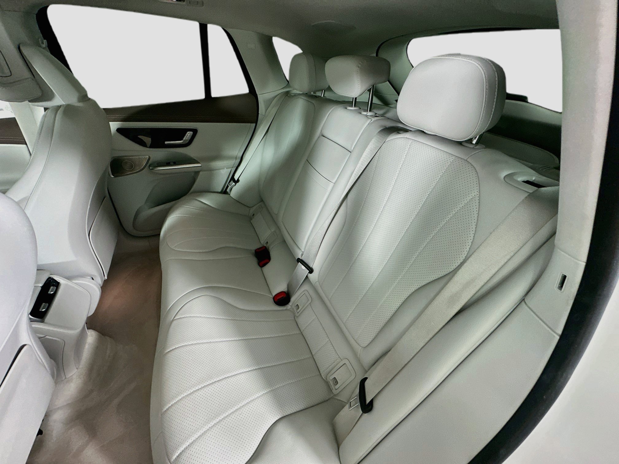 Certified 2023 Mercedes-Benz EQE 350+ 4MATIC SUV image 31