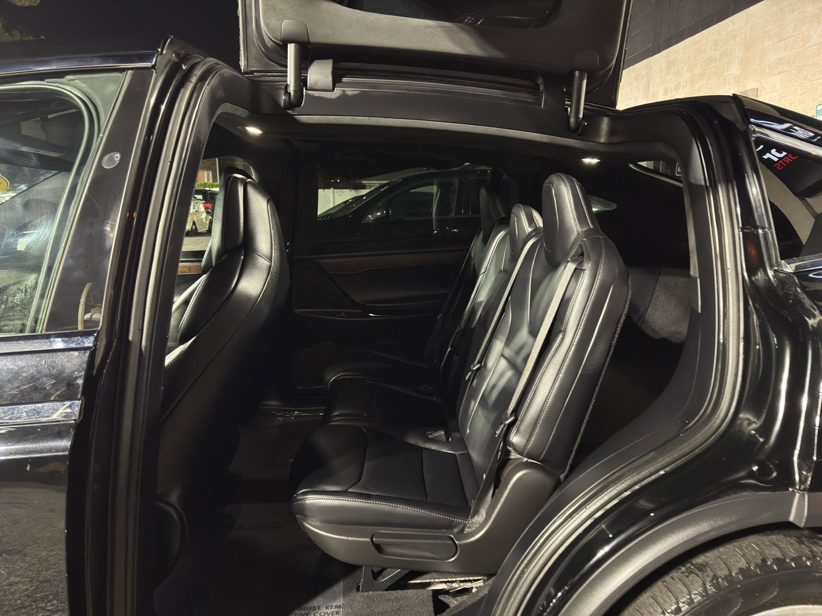 Used 2018 Tesla Model X 75D image 30