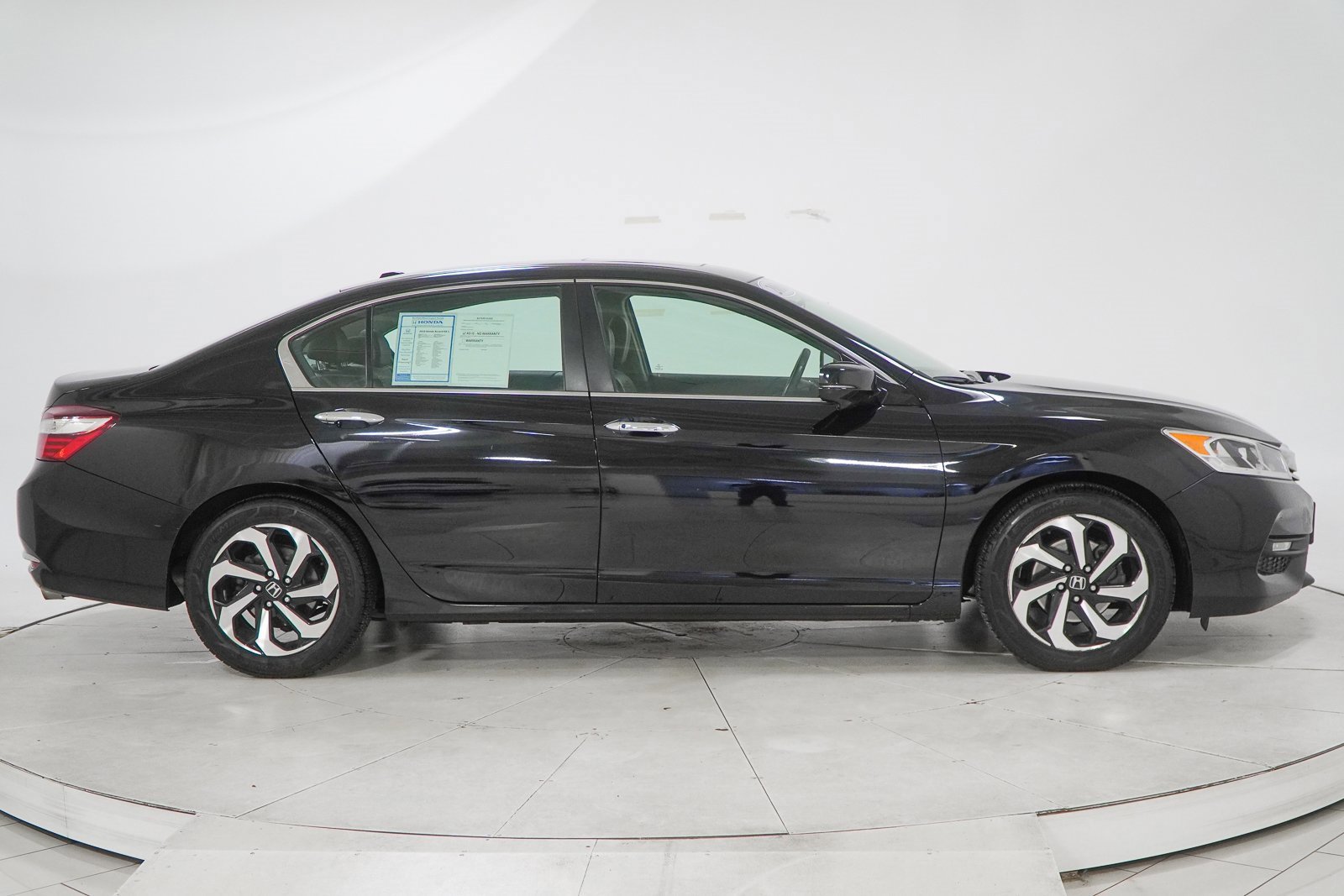 Used 2016 Honda Accord EX-L image 12