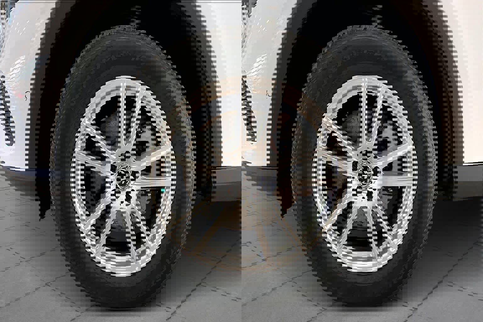 Used 2023 Mercedes-Benz GLC 300 4MATIC image 10