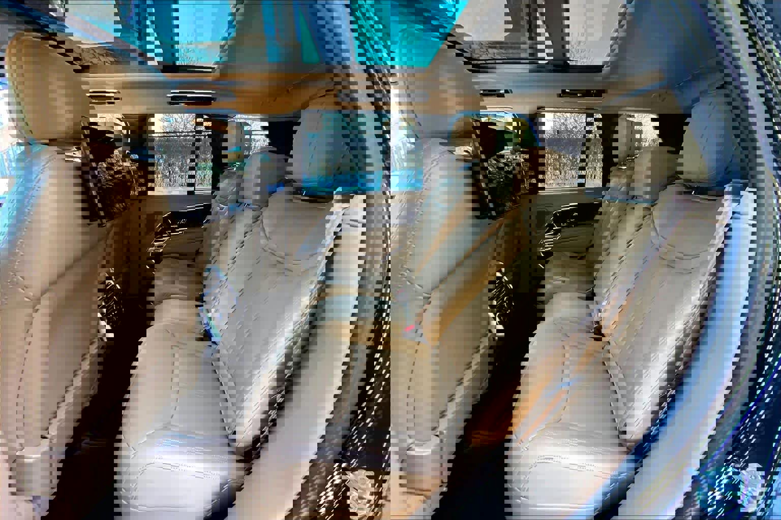 Used 2023 Land Rover Range Rover Autobiography image 20