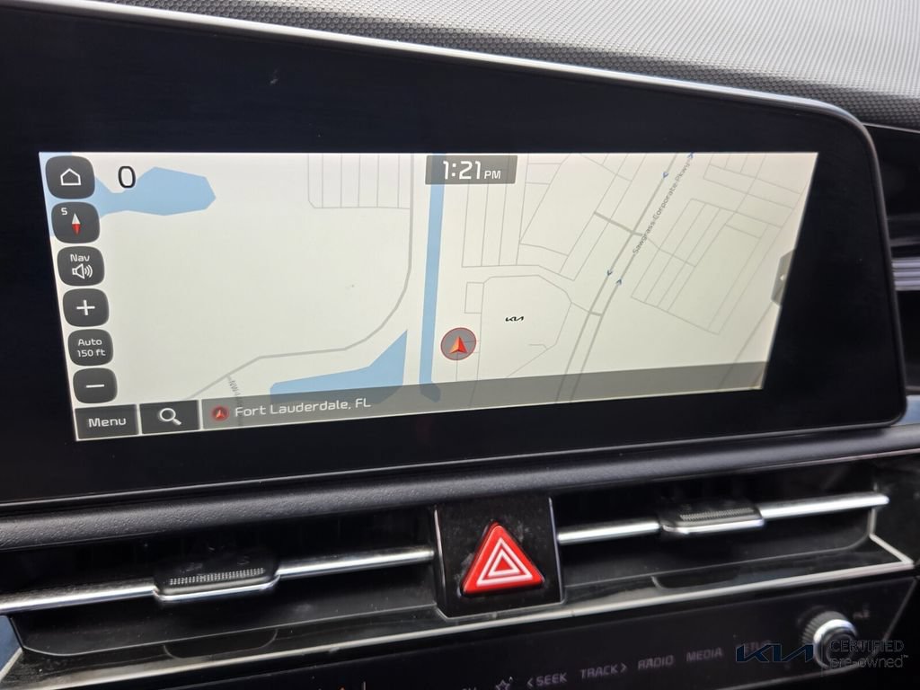 Certified 2024 Kia Niro EX FWD image 23