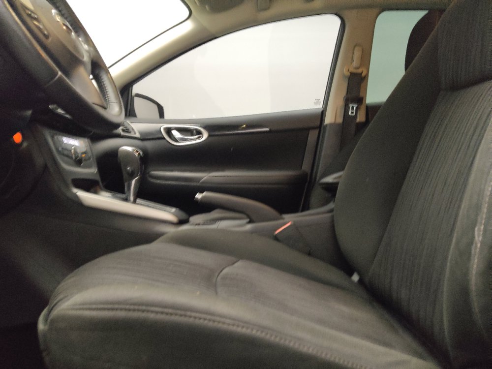 Used 2019 Nissan Sentra SV FWD image 17