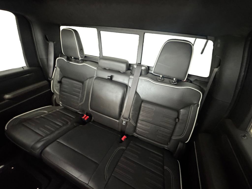 Used 2024 GMC Sierra 2500 AT4X image 15