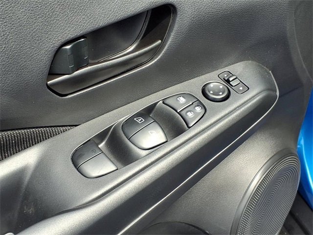 New 2025 Nissan Kicks Play S image 8