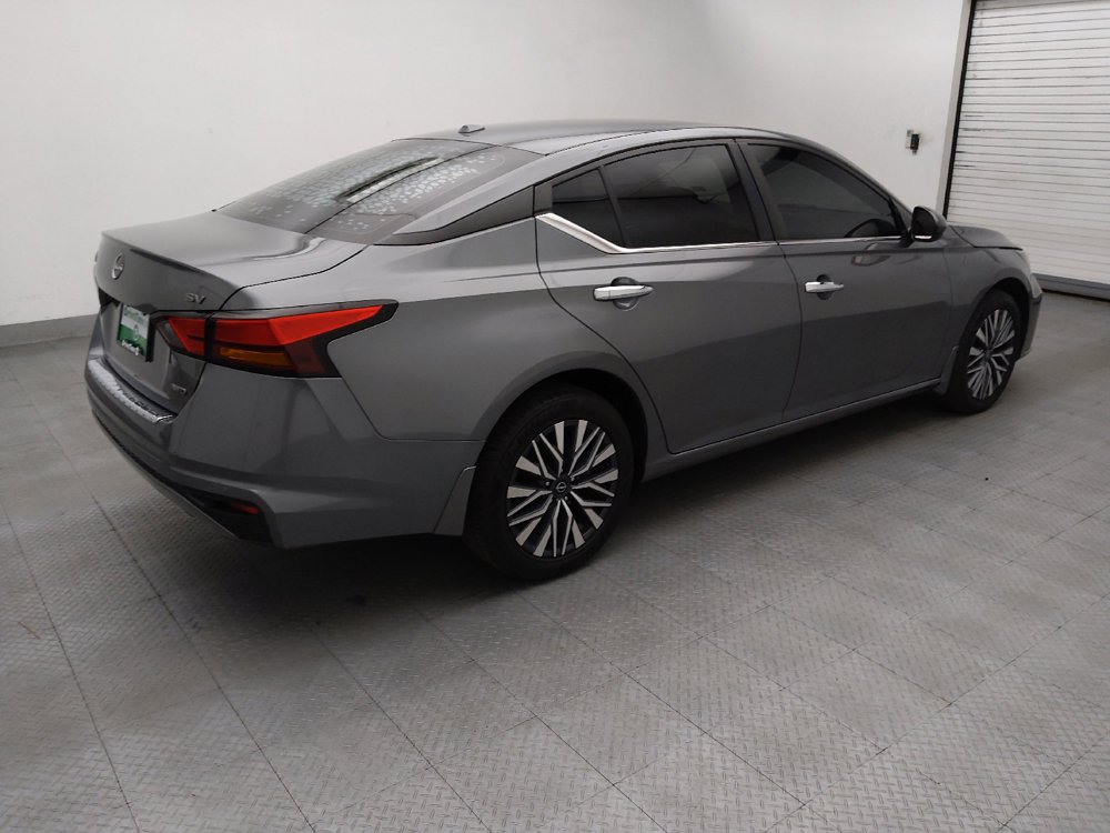 Used 2023 Nissan Altima 2.5 SV AWD/4WD image 10