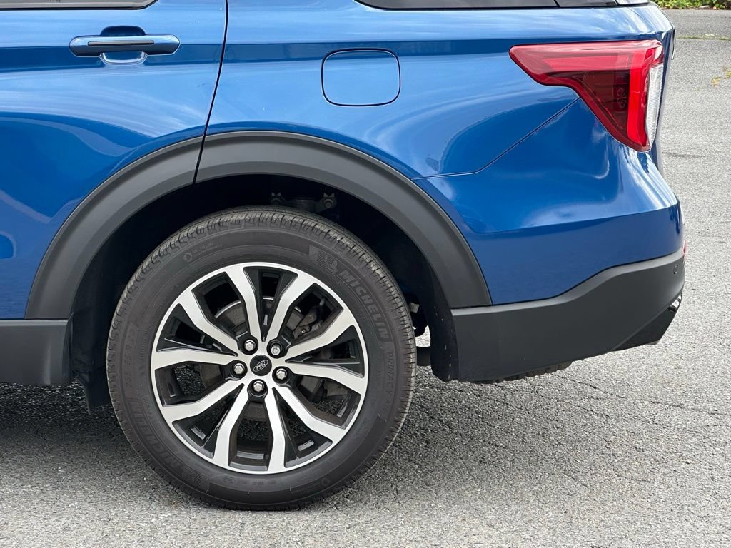 Used 2023 Ford Explorer ST AWD/4WD image 40