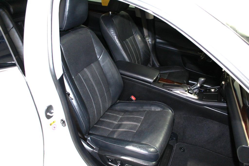 Used 2016 Lexus ES 350 w/ Luxury Package w/Wood Trim image 14