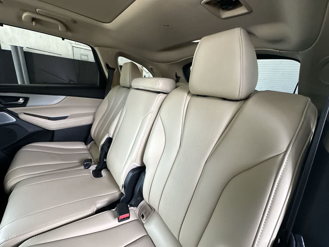 Used 2025 Acura MDX w/ Technology Package FWD image 22