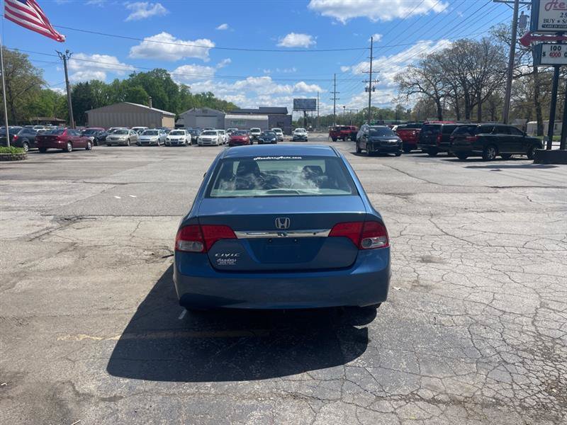 Used 2010 Honda Civic DX-VP image 6