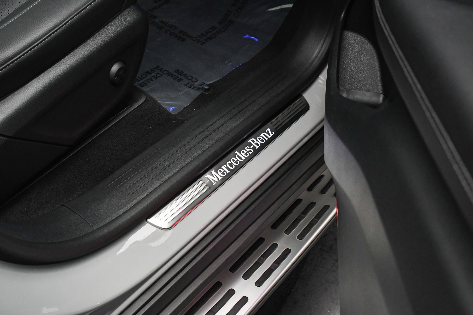 Used 2025 Mercedes-Benz GLS 450 4MATIC image 46