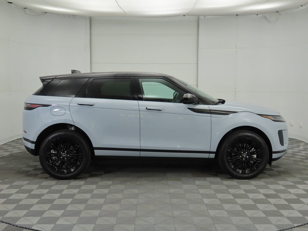 Used 2025 Land Rover Range Rover Evoque S image 4
