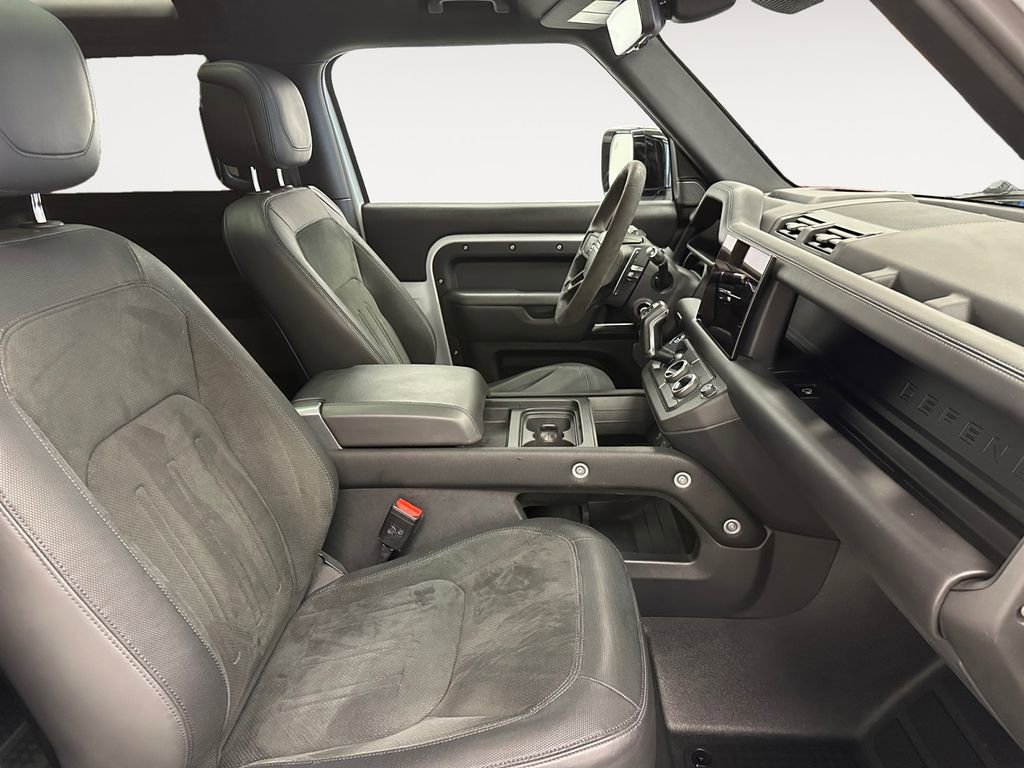 Used 2022 Land Rover Defender 90 Carpathian Edition AWD/4WD image 15