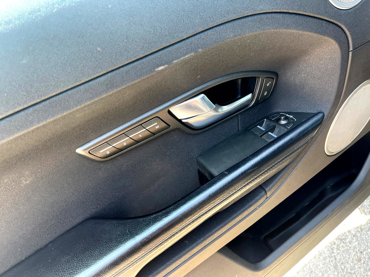 Used 2013 Land Rover Range Rover Evoque Pure Plus image 12