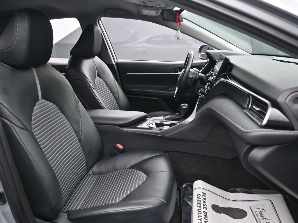 Used 2021 Toyota Camry SE image 28