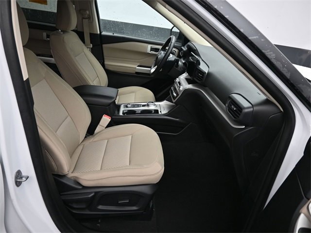 Used 2024 Ford Explorer XLT image 10