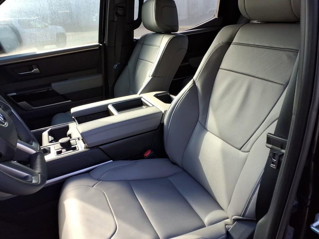 Used 2026 Toyota Tundra Limited image 12