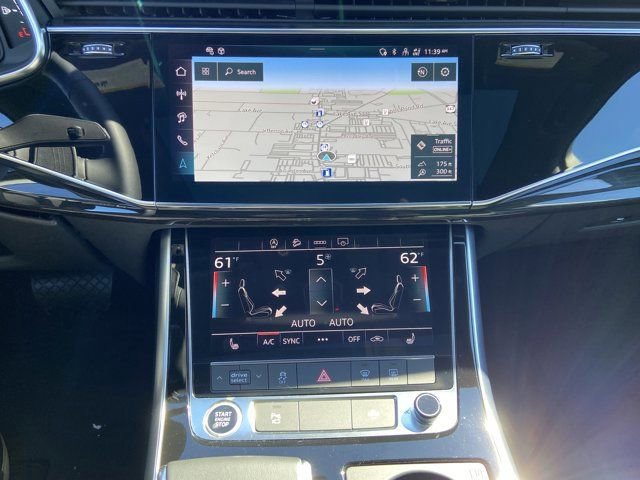 Used 2025 Audi Q7 3.0T Premium image 18