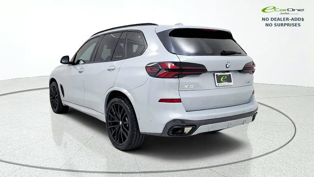 Used 2025 BMW X5 xDrive40i w/ M Sport Package AWD/4WD image 6