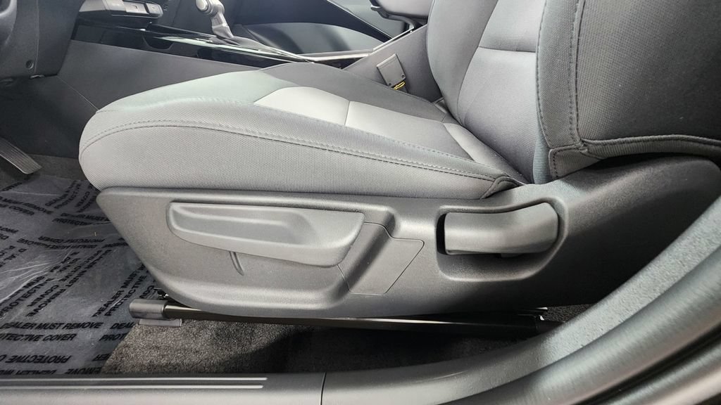 New 2026 Kia Niro LX FWD image 11