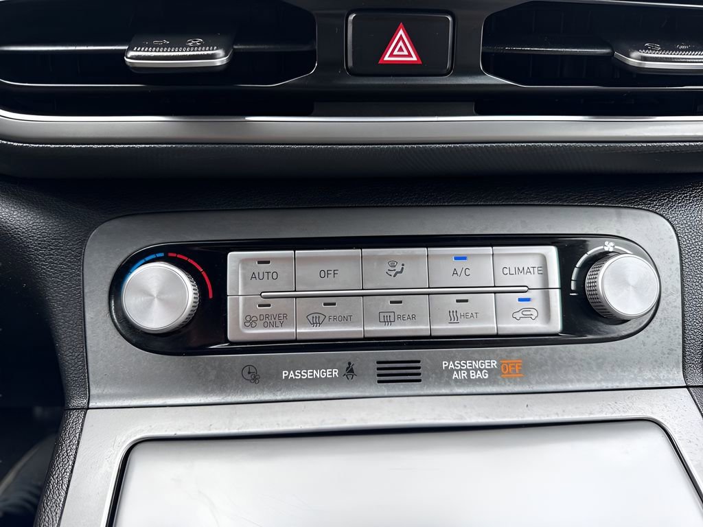 Used 2023 Hyundai Kona SE image 18