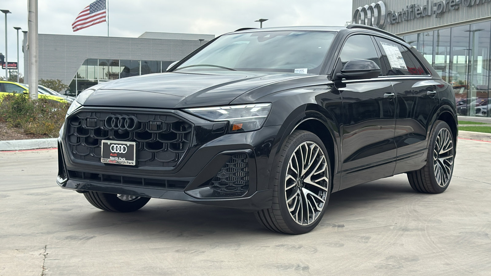 New 2025 Audi SQ8 Premium Plus image 3