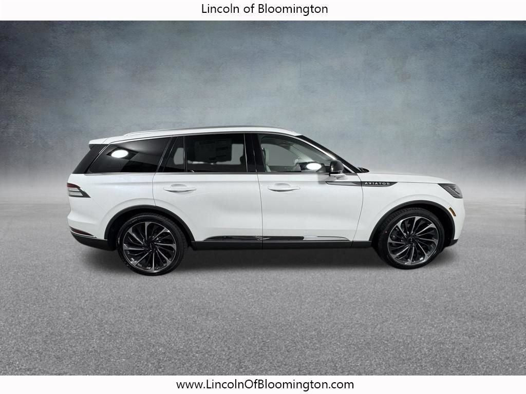 New 2026 Lincoln Aviator Reserve AWD/4WD image 8