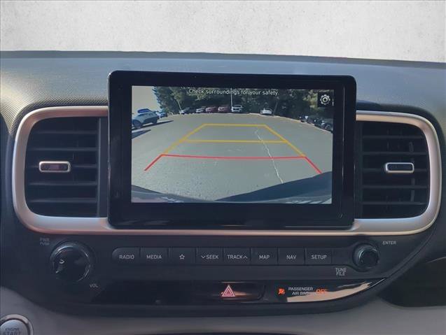 Used 2021 Hyundai Venue SEL w/ Premium Package FWD image 19