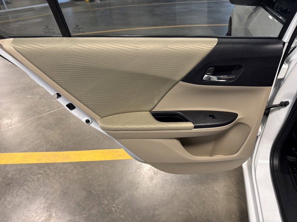Used 2017 Honda Accord LX image 26
