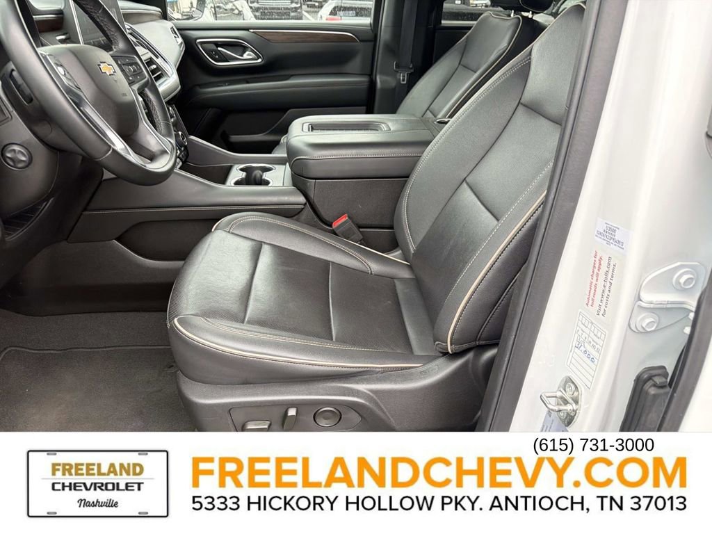 Used 2023 Chevrolet Suburban Premier image 24