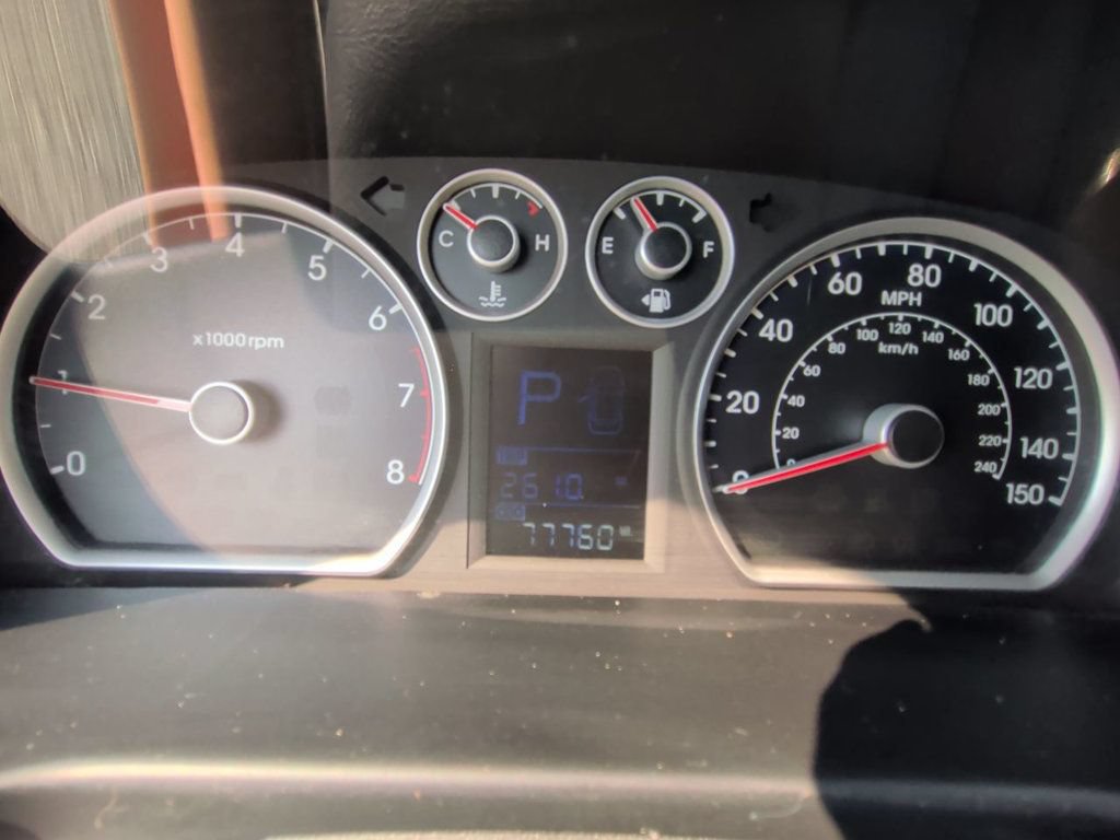 Used 2010 Hyundai Elantra GLS FWD image 16