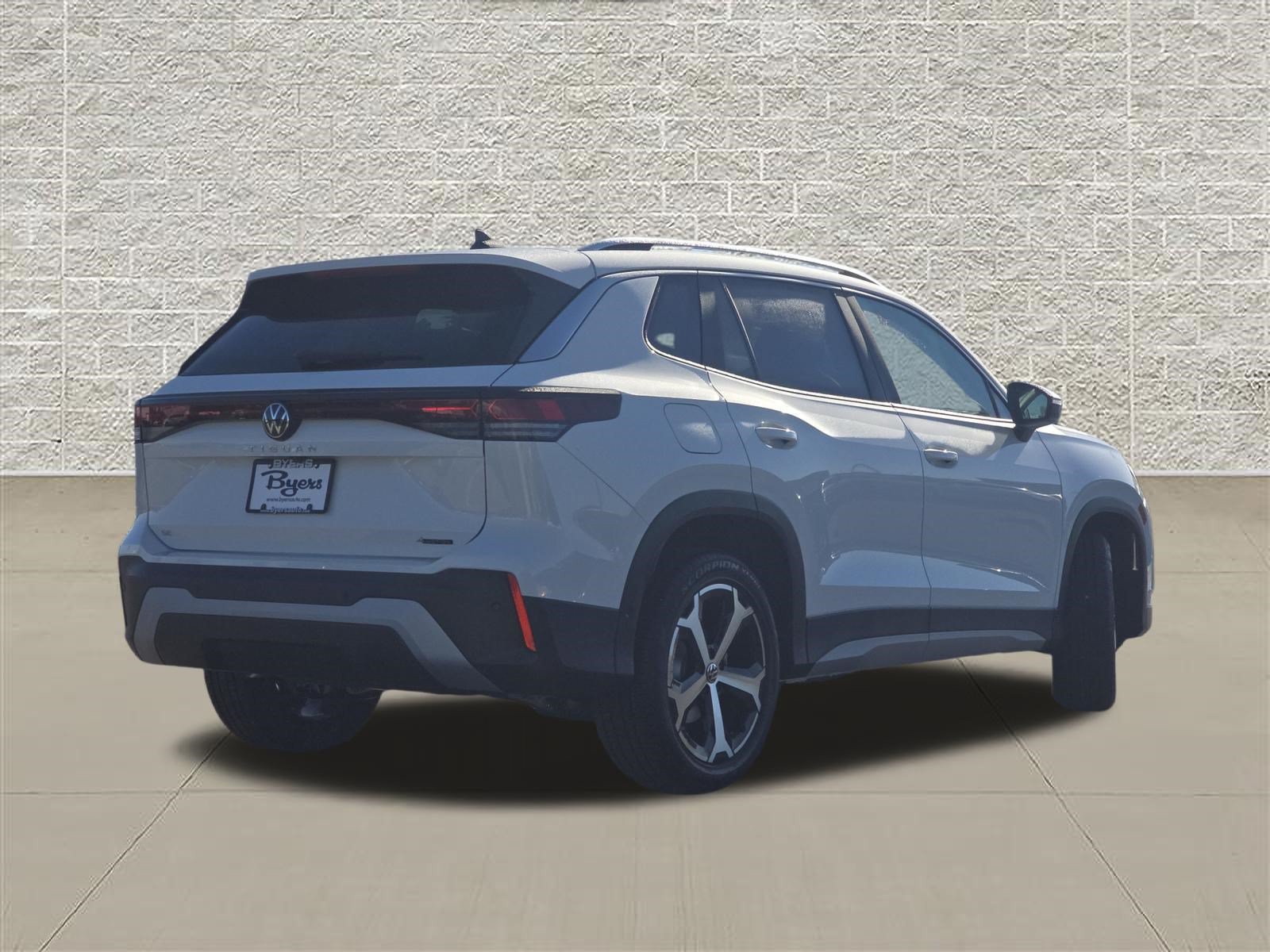 New 2026 Volkswagen Tiguan SE AWD/4WD image 7
