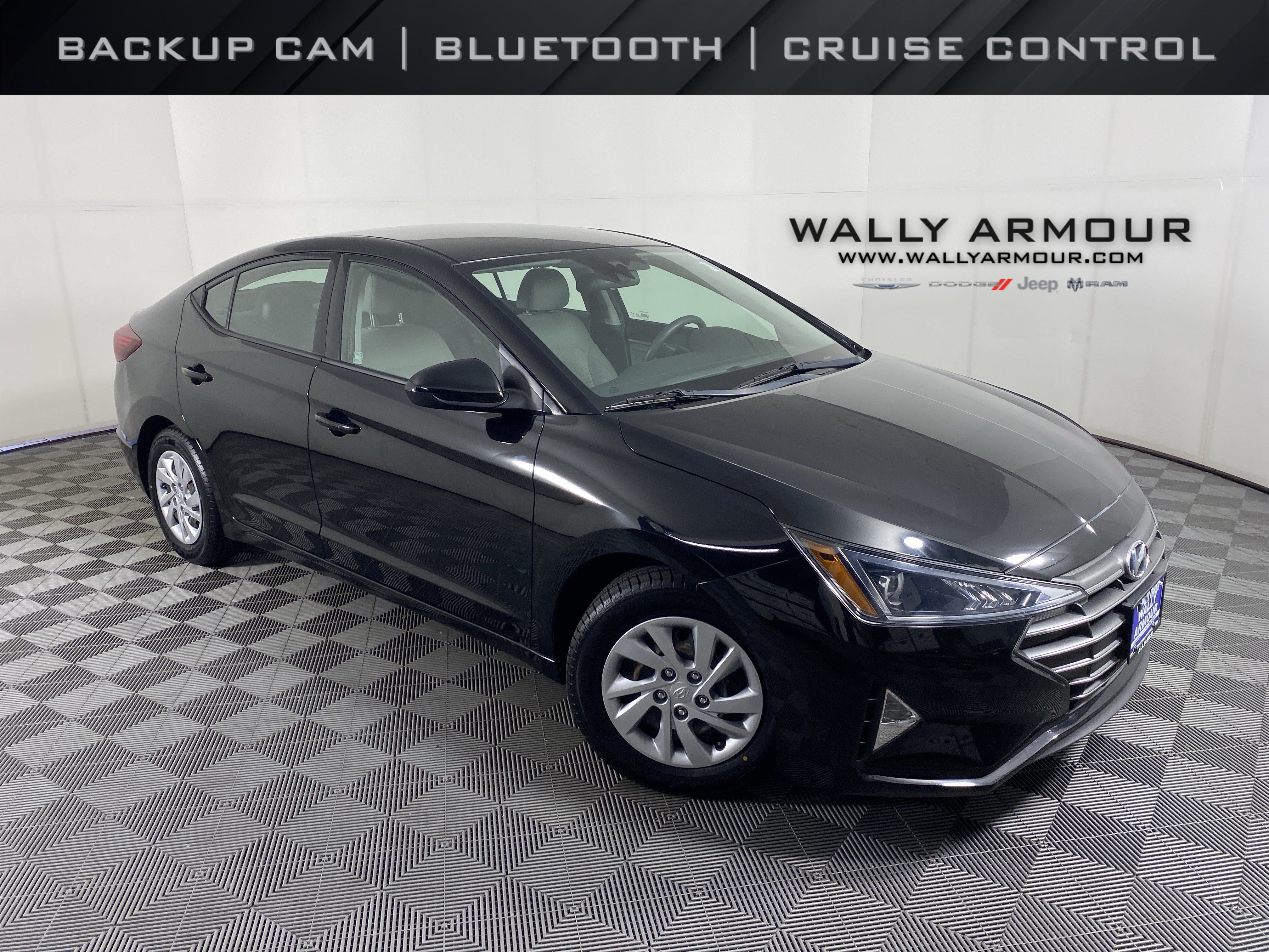 Used 2020 Hyundai Elantra SE FWD image 1