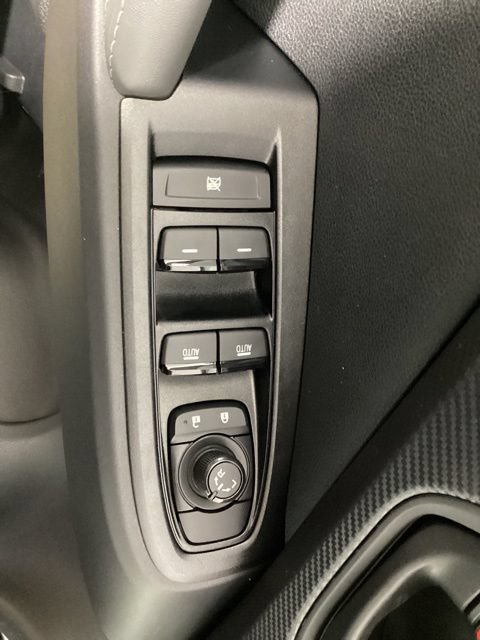 Certified 2026 Subaru Crosstrek 2.5i Premium AWD/4WD image 17