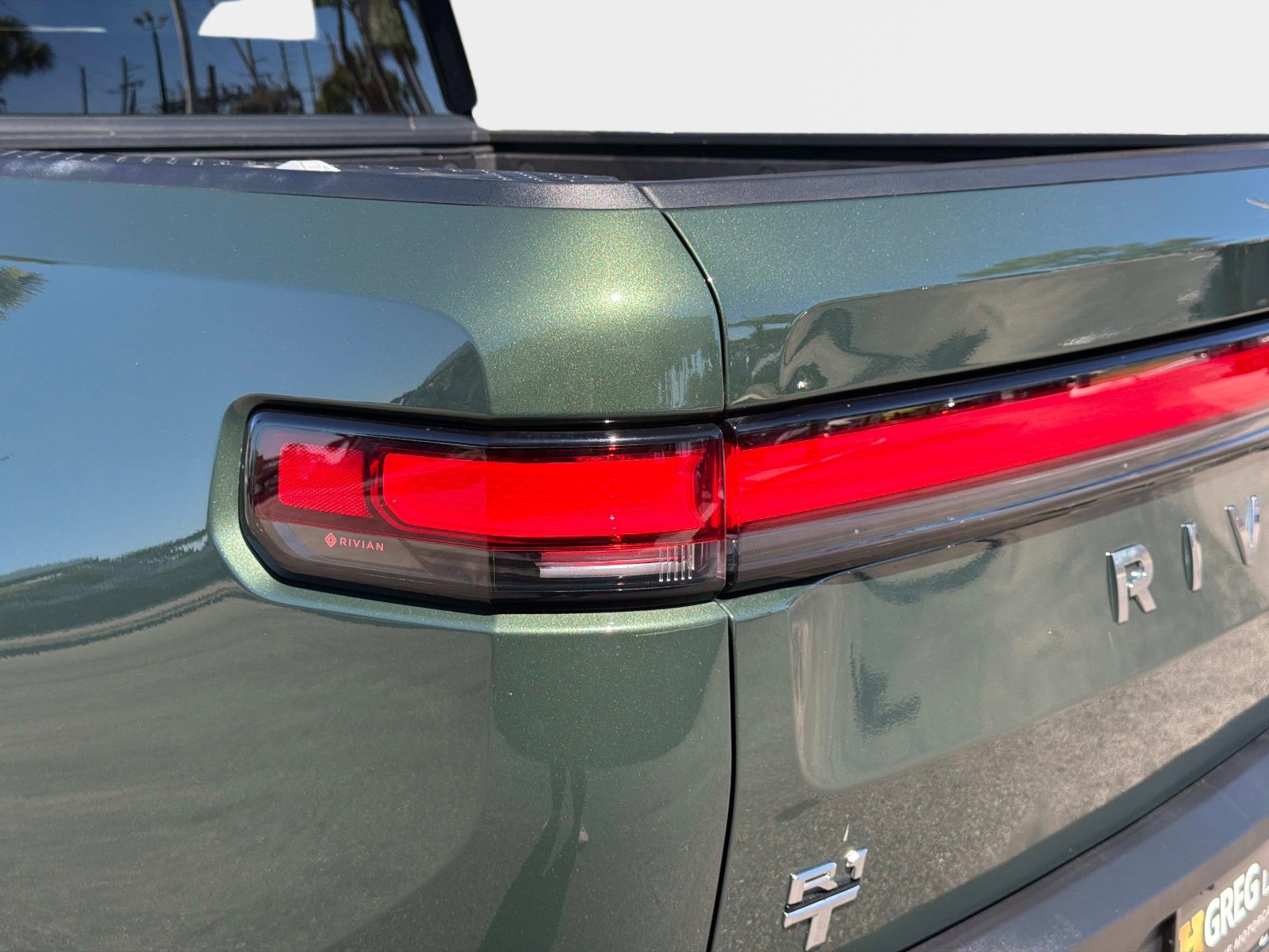 Used 2024 Rivian R1T Adventure image 17