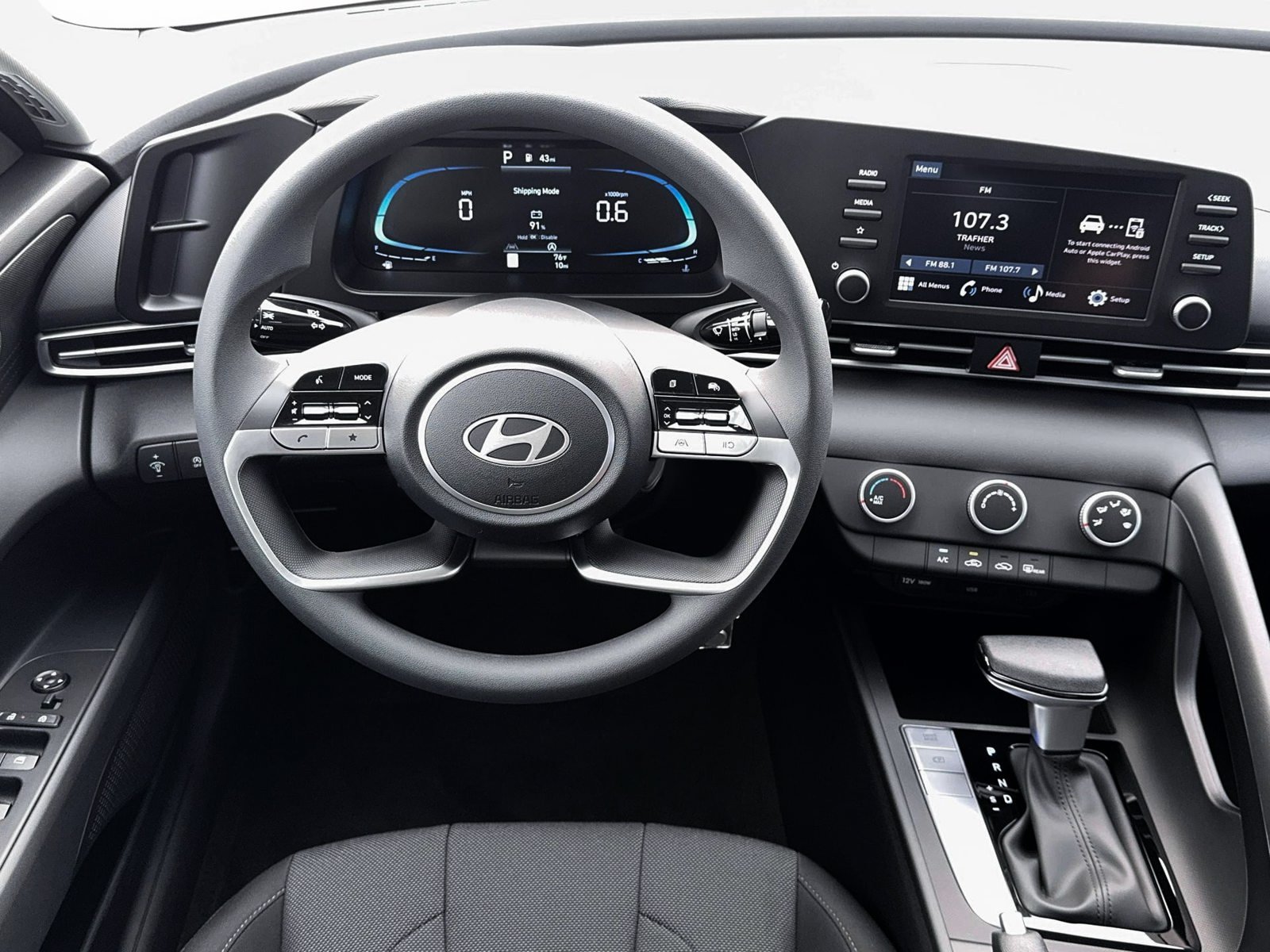 New 2026 Hyundai Elantra SE FWD image 17