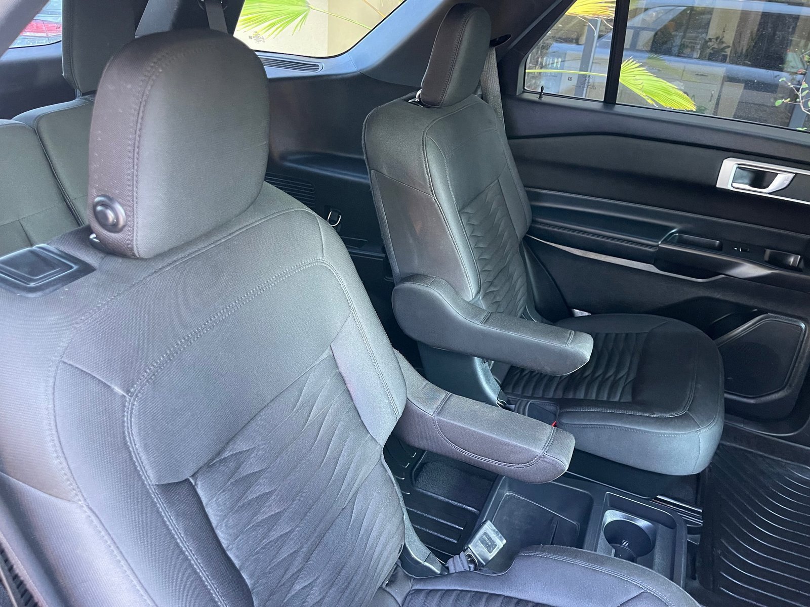 Used 2020 Ford Explorer XLT image 25