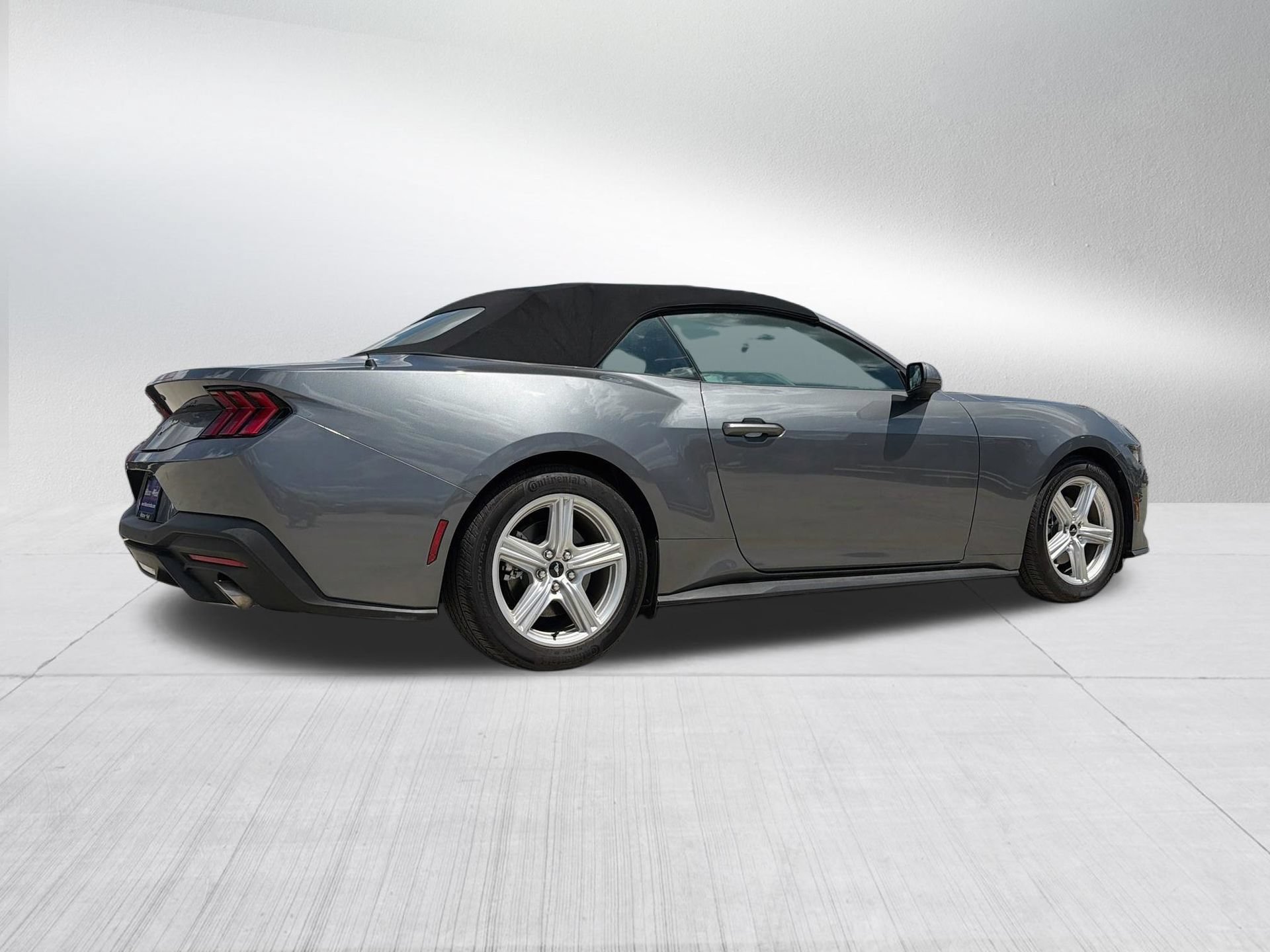 Used 2026 Ford Mustang Premium RWD image 7