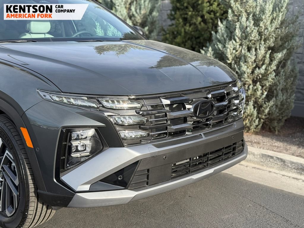 Used 2025 Hyundai Tucson Limited image 15