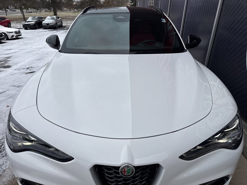 New 2025 Alfa Romeo Stelvio Sprint w/ Veloce Package image 5