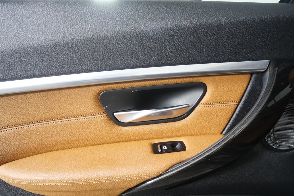 Used 2017 BMW 340i Sedan image 14