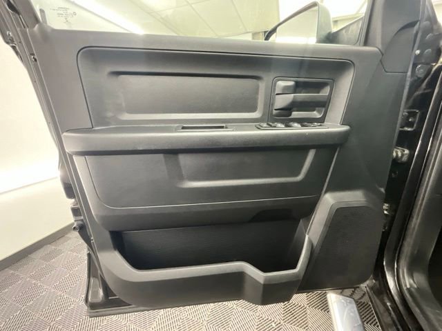 Used 2015 RAM 2500 Tradesman w/ Chrome Appearance Group AWD/4WD image 10