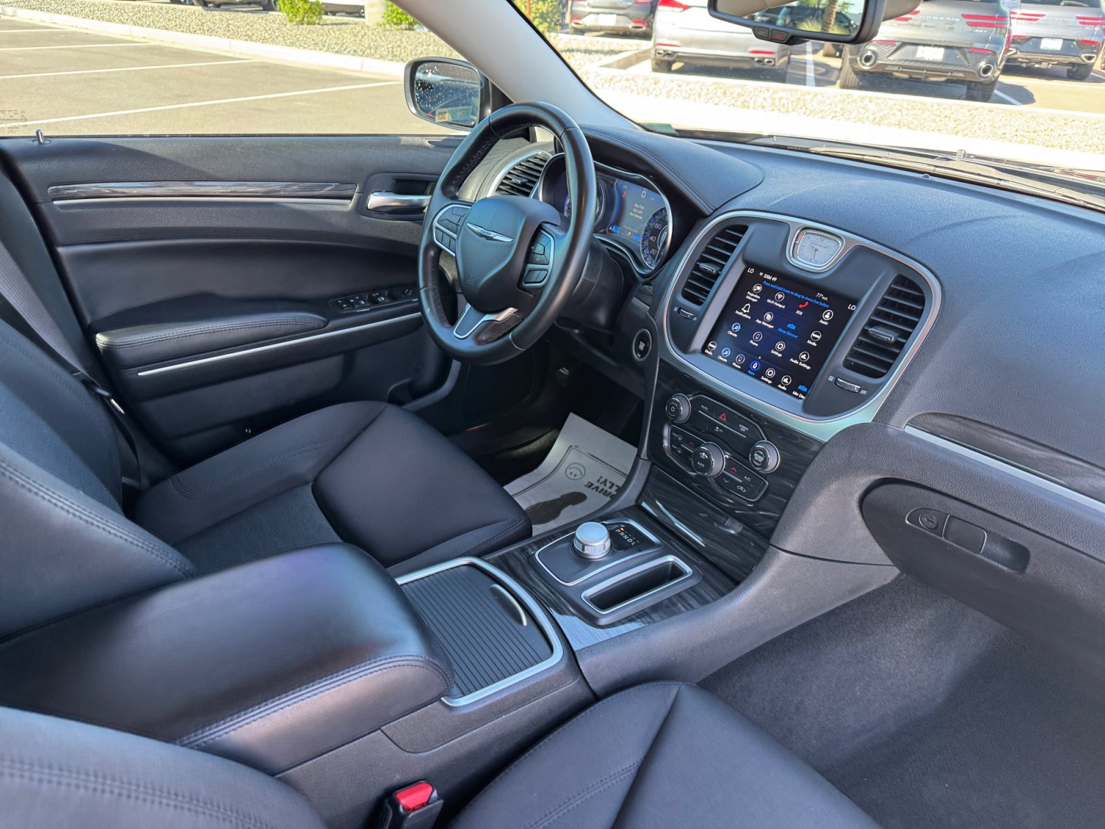 Used 2021 Chrysler 300 Touring w/ Sport Appearance Package RWD image 31